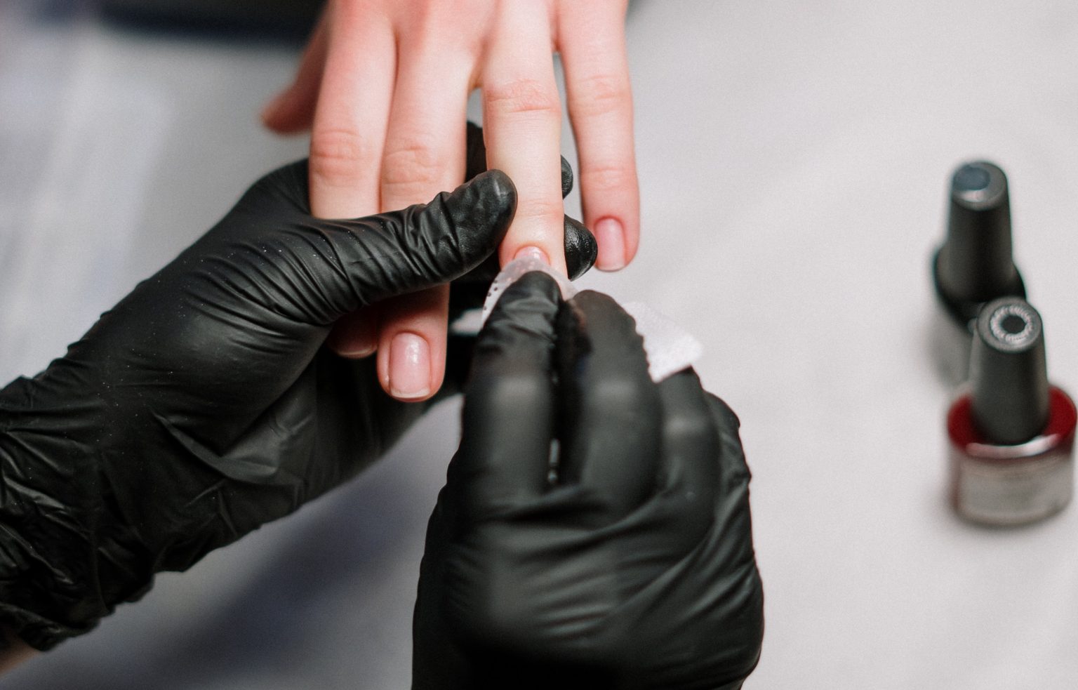 Comment enlever le vernis semi-permanent – ongles.co